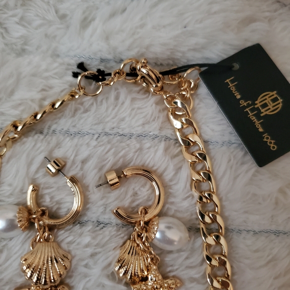 House of Harlow 1960 Gold Charm Necklace Set - Picture 2 of 3